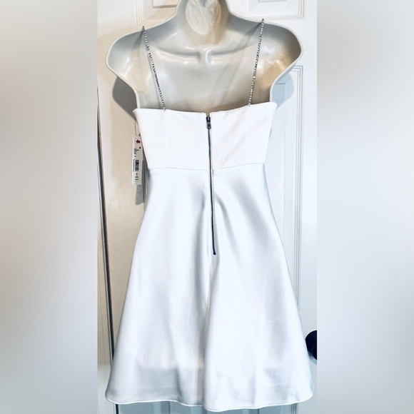 Alice + Olivia SUTTON CRYSTAL STRAP MINI DRESS, Solid White, Size 0 - Picture 2 of 16